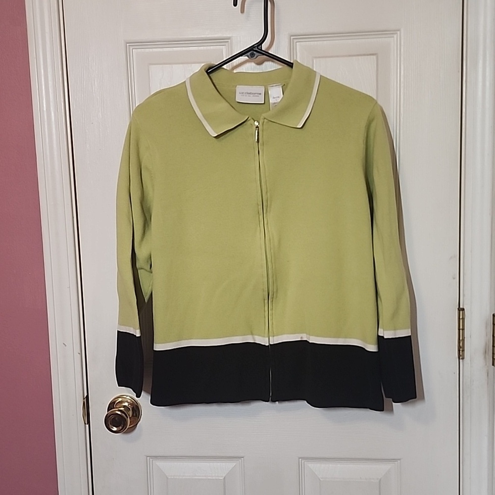 LIZ CLAIBORNE ZIP UP  PETITE L. SWEATER